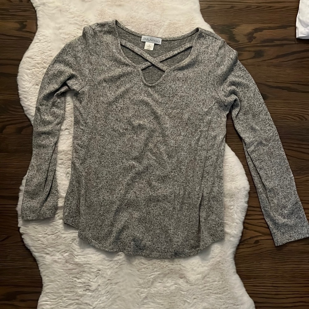 Paradiso sweater size medium